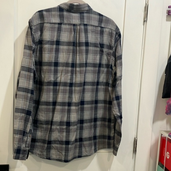 Men's size large Windriver Plaid Shirt - dark blue and Gray - Picture 5 of 16